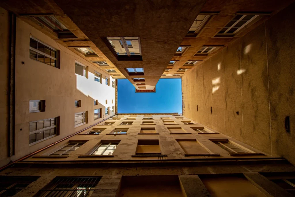 Guide des traboules et passages historiques de Lyon