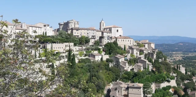 Un week-end à Gordes depuis Lyon : trois heures de route pour changer de monde